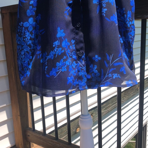 Navy Floral Shirt Dress by Express - Picture 4 of 16